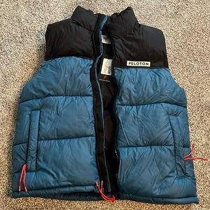 NWT Peloton Puffer Vest Small